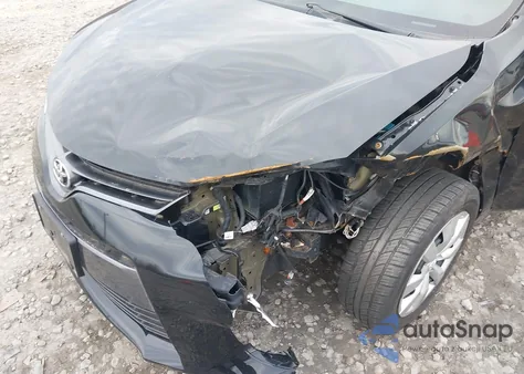 2016 Toyota Corolla Le z USA, uszkodzony, nr VIN 5YFBURHE5GP526111